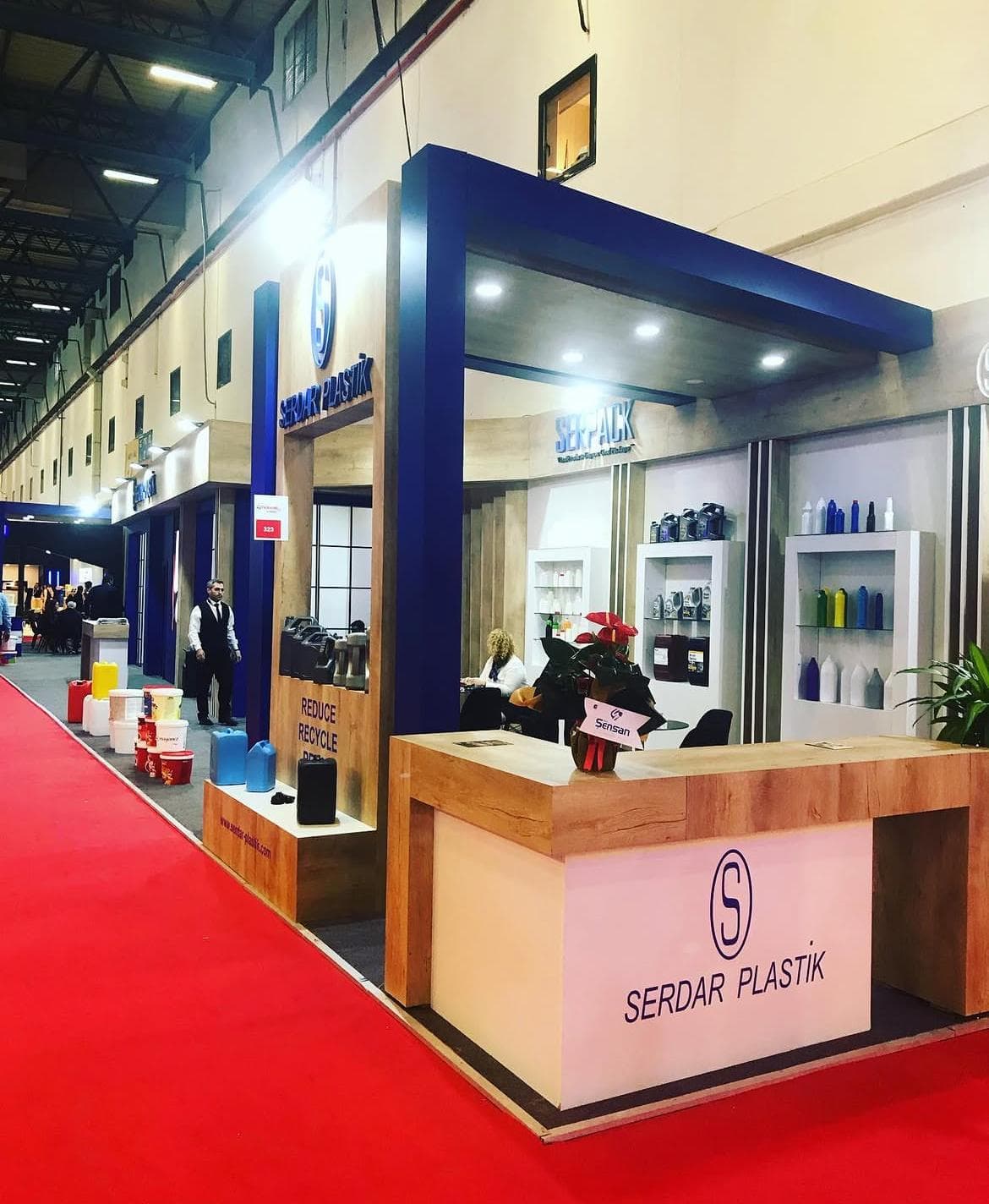 Serdar Plastik ahşap fuar standı