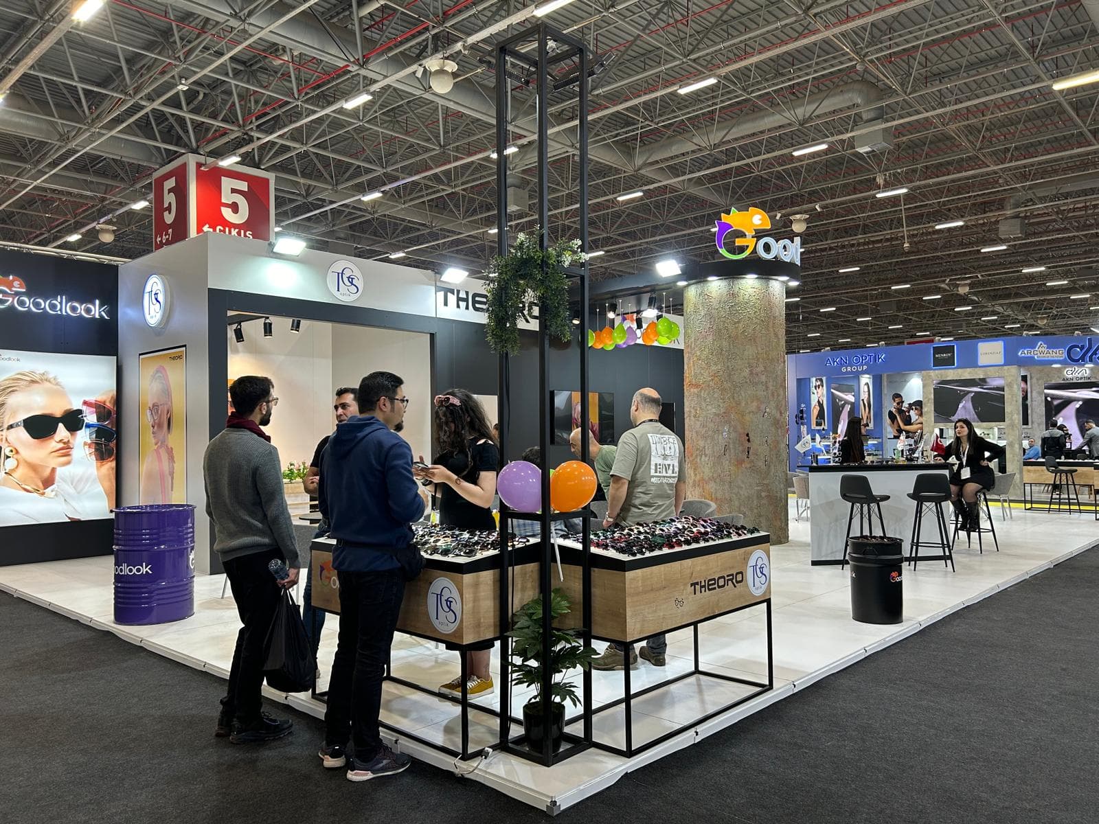 TGS ahşap fuar standı